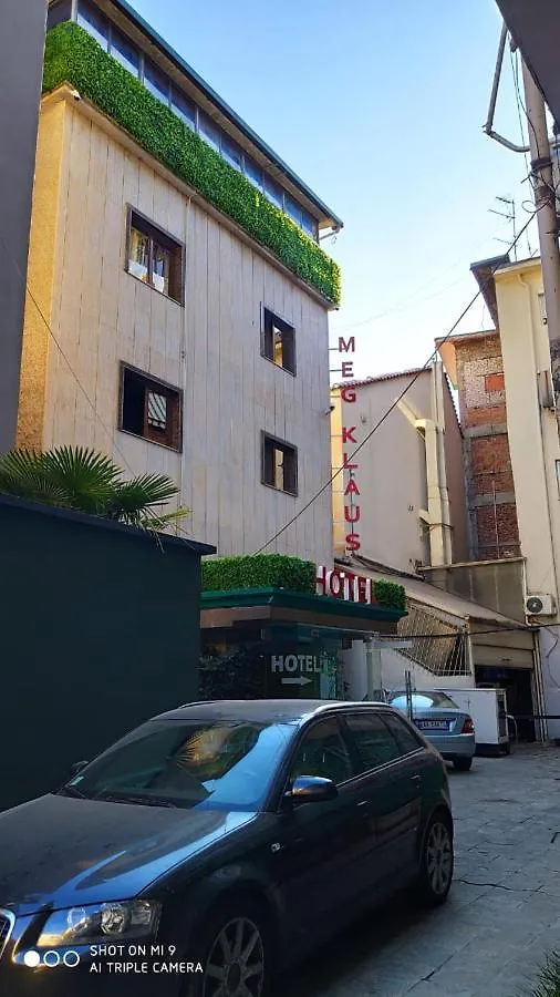 Meg Klaus Hotel Тирана